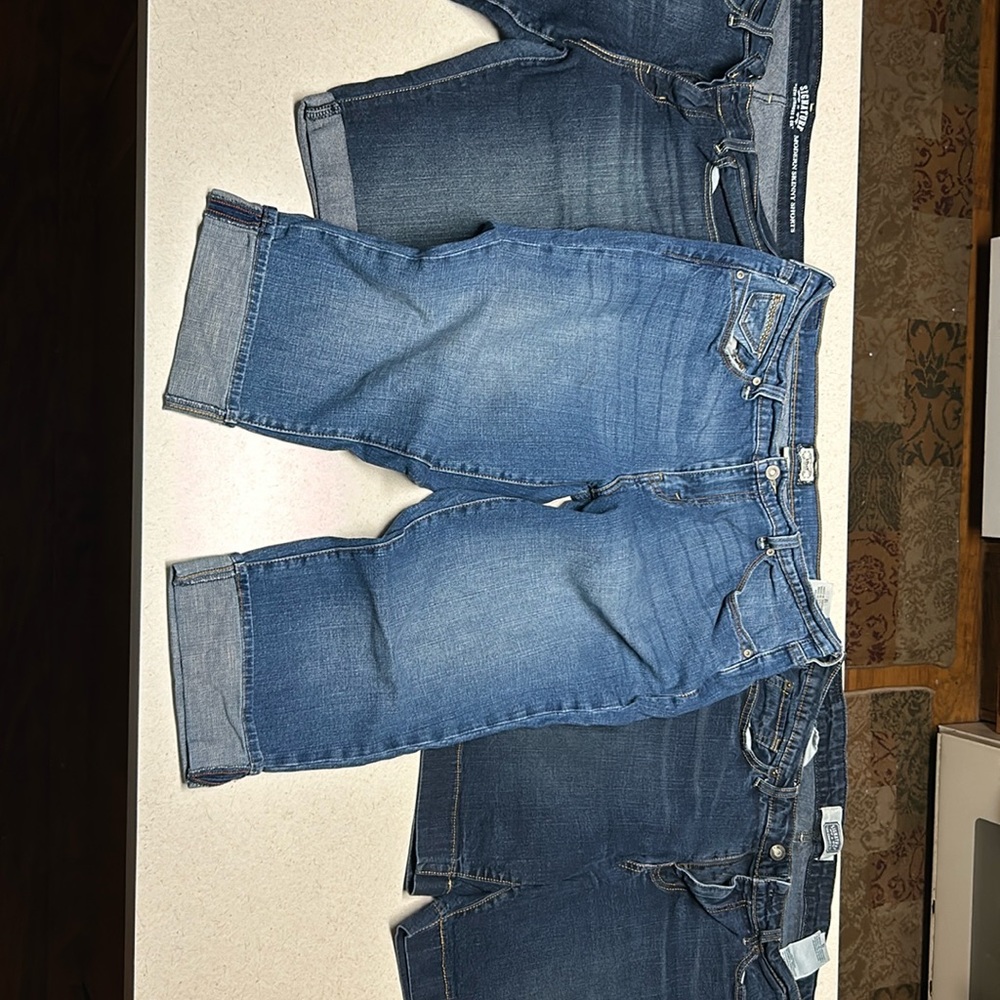 Lot of 3 summer Levi’s and Levi’s Signature size 12